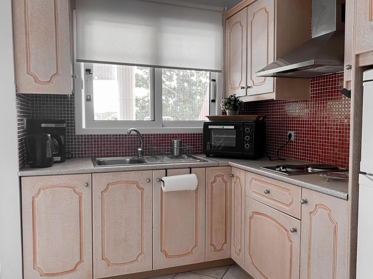 Kaloudis Studios & Apartments Дассия Экстерьер фото