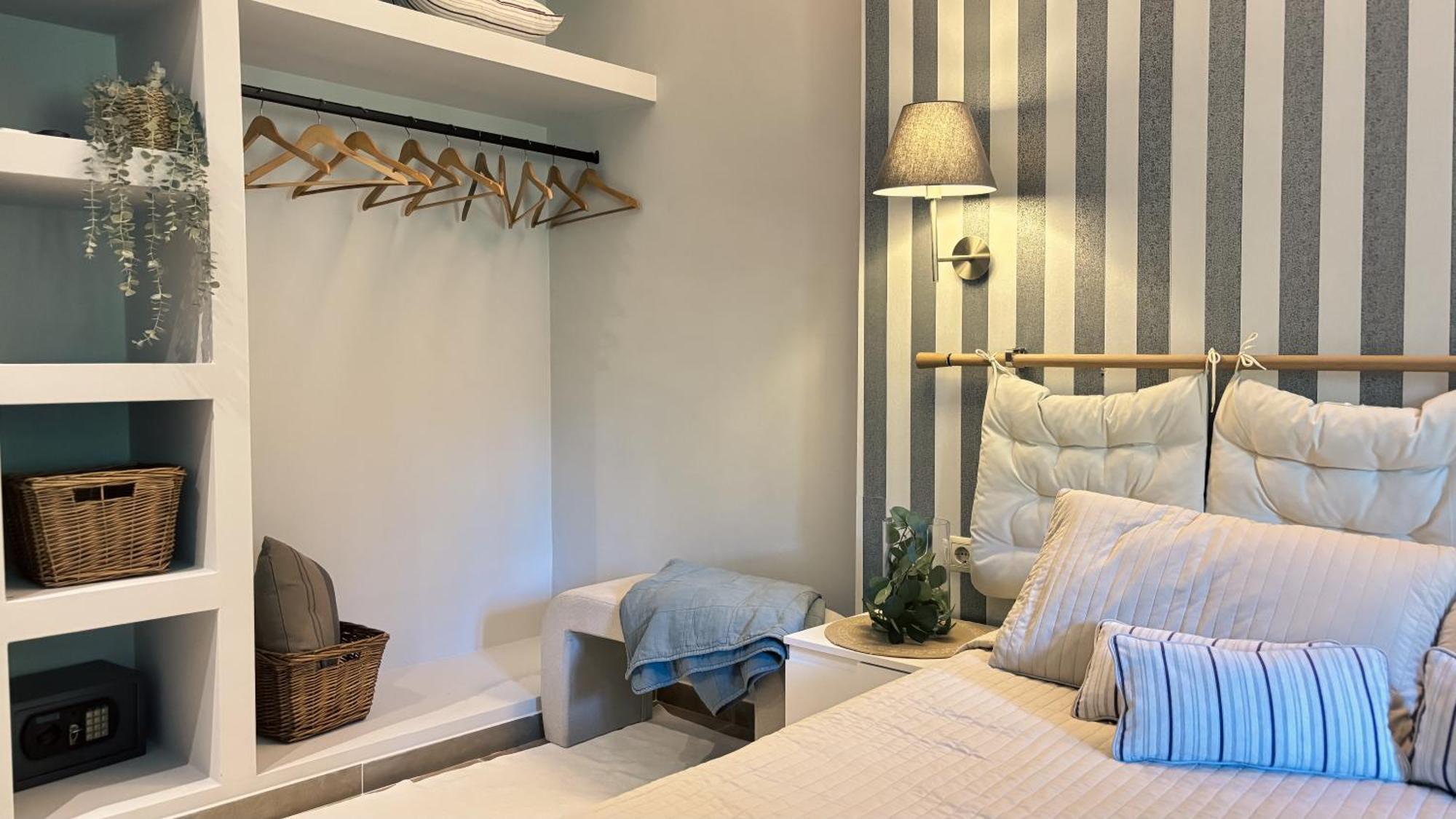 Kaloudis Studios & Apartments Дассия Экстерьер фото